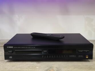Compact Disc PLayer CDX-496 Y409281XZ 1