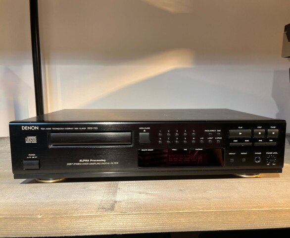 Compact Disc Player DCD-725 7014582390