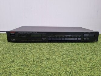 T-92L Digital Synthesized AM/FM Stereo Tuner W01123819