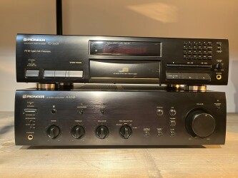 Compact Disc Player PD-S6O5 & Stereo Amplifier A-504R QD7500367UK/PG9102871 M
